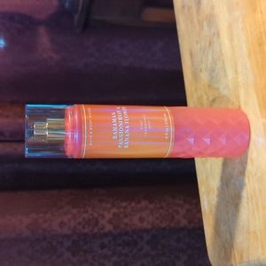 Bahama Passionfruit & Banana Flower